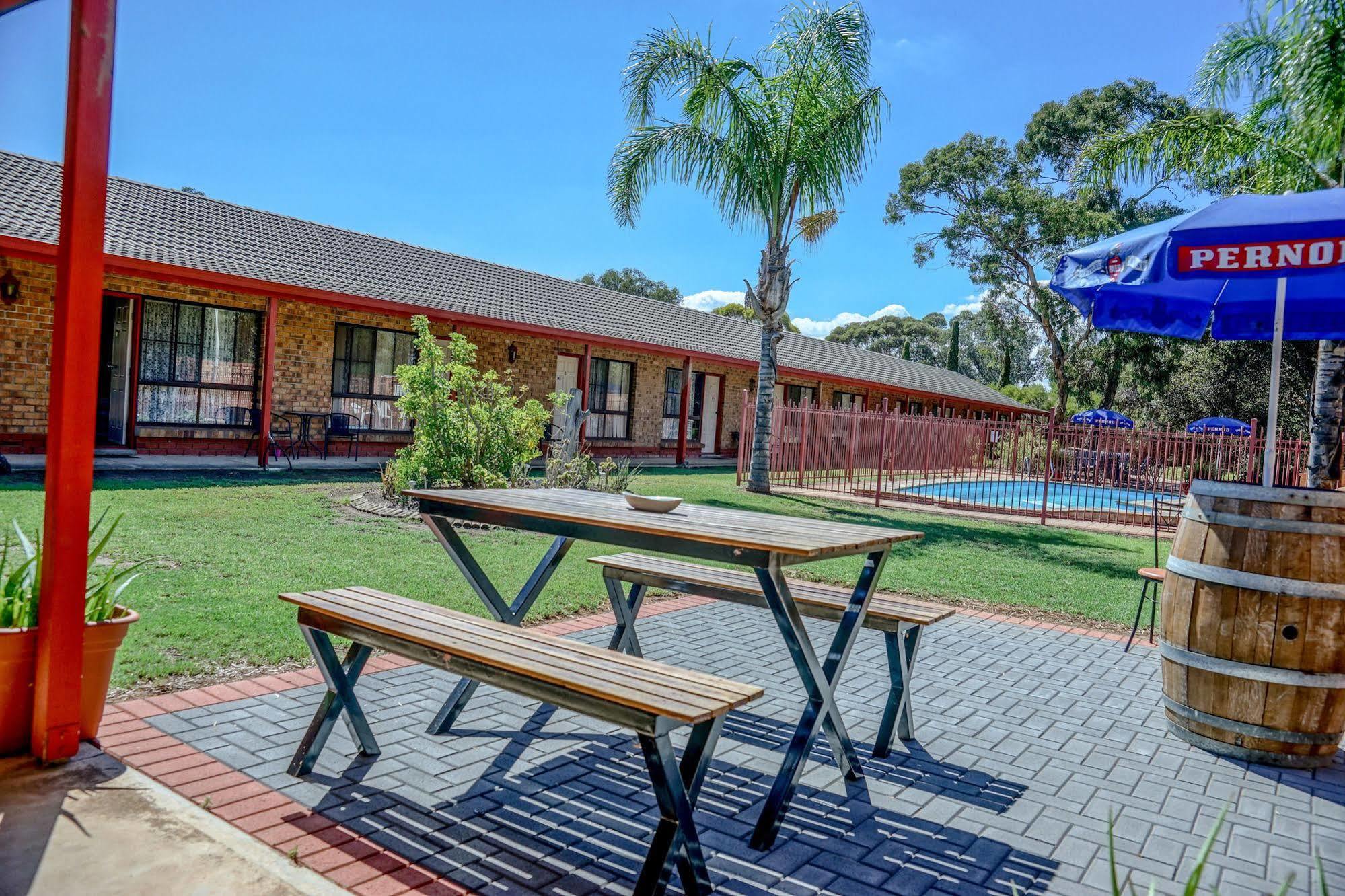 Kadina Gateway Motor Inn Esterno foto